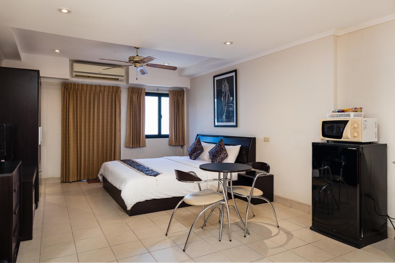 The Classroom Hotel Патая Екстериор снимка