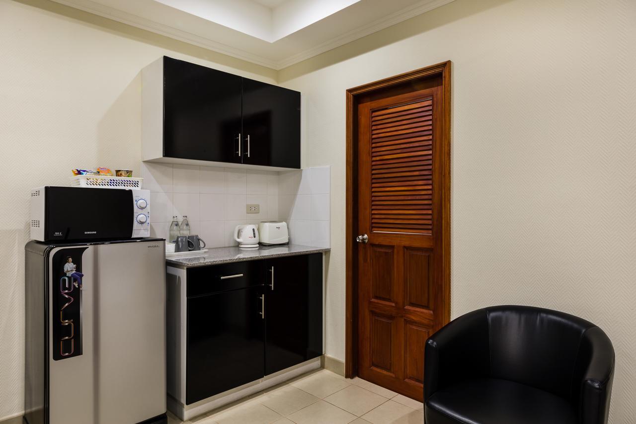 The Classroom Hotel Патая Екстериор снимка